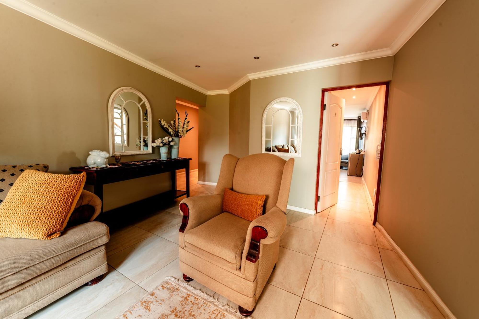 Château La Mer Exclusive Guesthouse Hartbeespoort Extérieur photo
