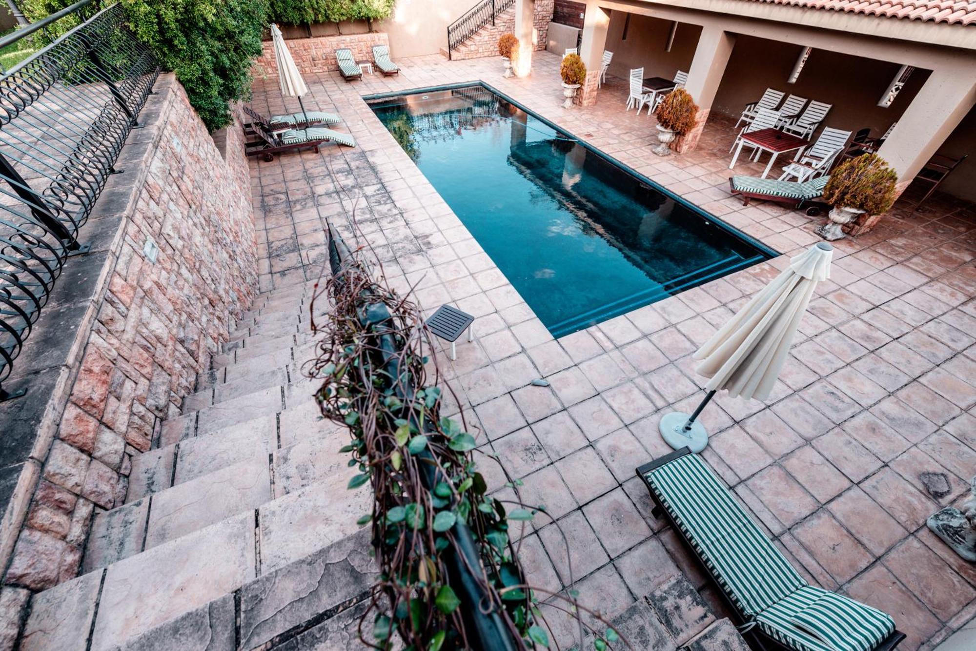 Château La Mer Exclusive Guesthouse Hartbeespoort Extérieur photo