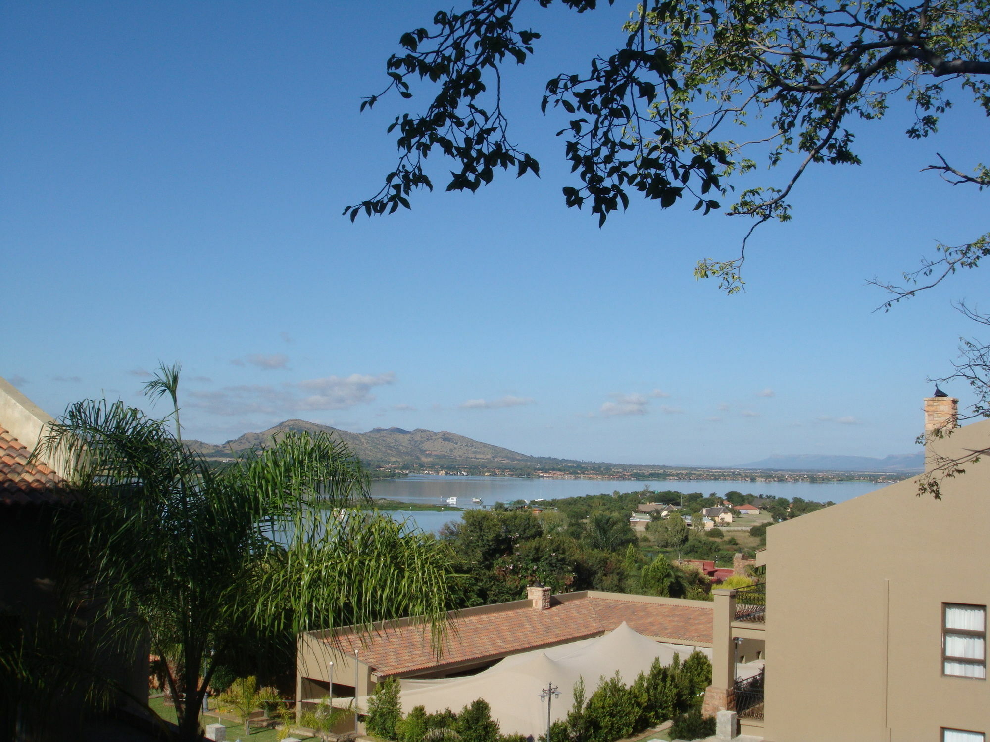 Château La Mer Exclusive Guesthouse Hartbeespoort Extérieur photo